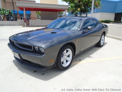 2013 Dodge Challenger SXT Coupe