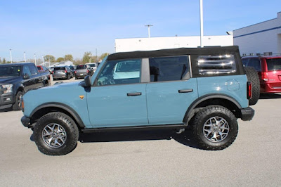 2022 Ford Bronco Badlands