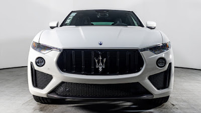 2023 Maserati Levante Trofeo