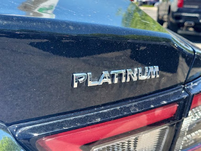 2022 Nissan Maxima Platinum