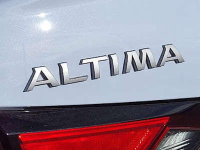 2024 Nissan Altima 2.5 SR Sedan