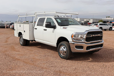 2024 RAM 3500 Crew Cab 4x4 9' DRW Knapheide Service Body with Rack