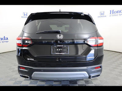 2023 Honda Pilot Touring