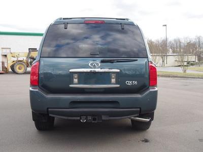 2004 INFINITI QX56 SUV