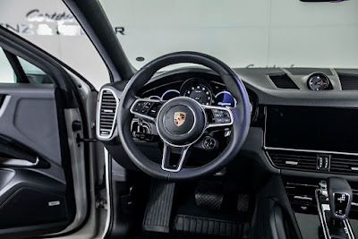 2023 Porsche Cayenne Coupe Platinum Edition
