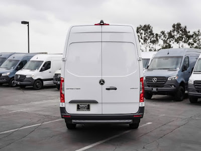 2024 Mercedes-Benz Sprinter Cargo Van