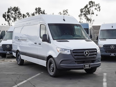 2024 Mercedes-Benz Sprinter Cargo Van