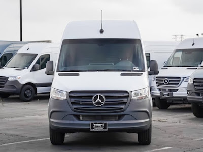 2024 Mercedes-Benz Sprinter Cargo Van