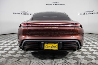 2021 Porsche Taycan Turbo