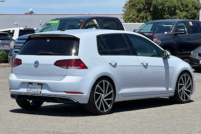 2019 Volkswagen e-Golf SE