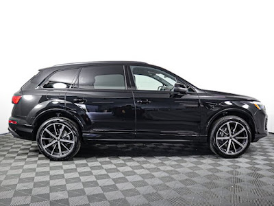 2025 Audi Q7 45 Premium Plus