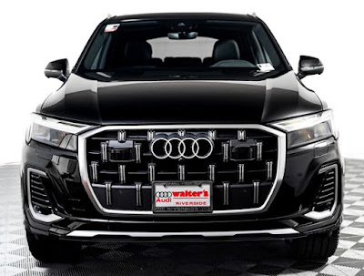 2025 Audi Q7 45 Premium