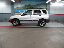 2003 Chevrolet Tracker Base