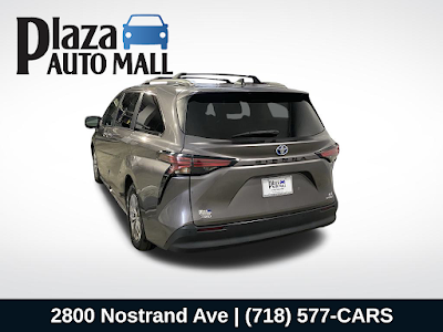 2021 Toyota Sienna XLE