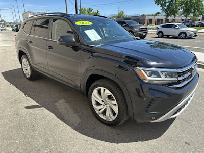 2021 Volkswagen Atlas 3.6L V6 SE w/Technology! ONE OWNER!