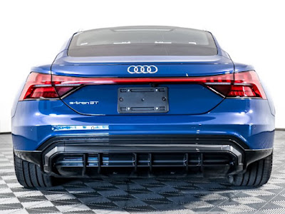 2024 Audi e-tron GT Premium Plus