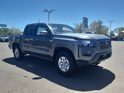 2024 Nissan Frontier Crew Cab 4x4 SV