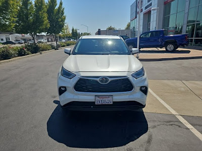 2021 Toyota Highlander LE