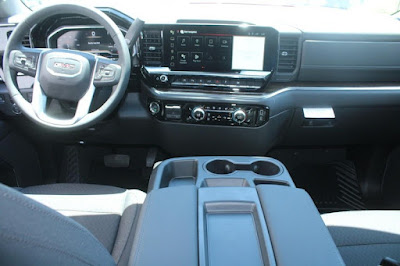 2024 GMC Sierra 1500 SLE