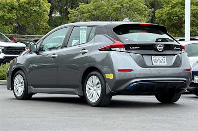 2022 Nissan Leaf S