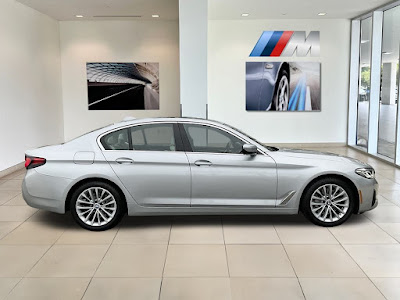 2021 BMW 5 Series 530i