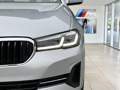 2021 BMW 5 Series 530i