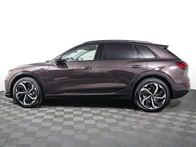 2024 Audi Q8 e-tron Prestige