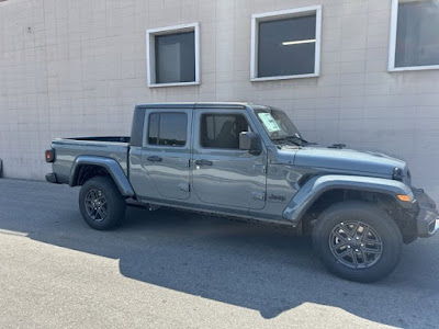 2024 Jeep Gladiator