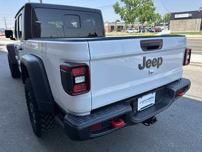 2024 Jeep Gladiator