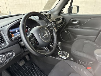 2022 Jeep Renegade Altitude 4X4! FACTORY CERTIFIED WARRANTY