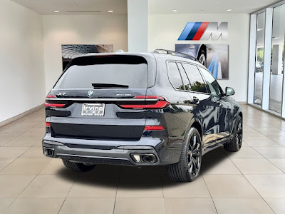 2025 BMW X7 xDrive40i