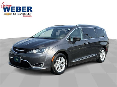 2017 Chrysler Pacifica Touring L Plus