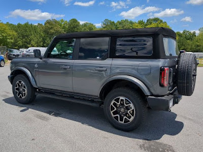 2024 Ford Bronco Outer Banks