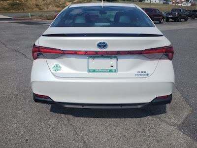 2021 Toyota Avalon Hybrid XSE