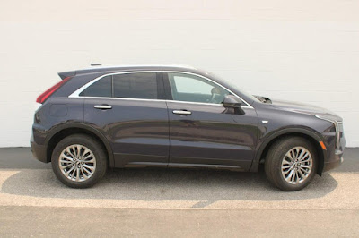 2024 Cadillac XT4 AWD Premium Luxury