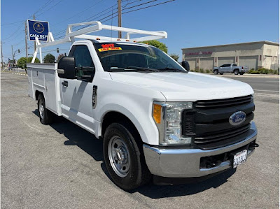 2017 Ford F350 Super Duty Regular Cab XL Pickup 2D 8 ft