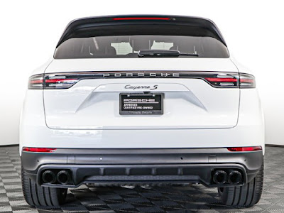 2023 Porsche Cayenne S Platinum Edition