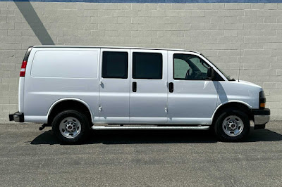 2022 GMC Savana 2500 Work Van