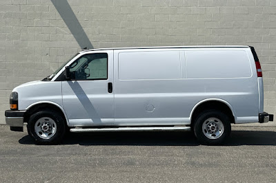 2022 GMC Savana 2500 Work Van