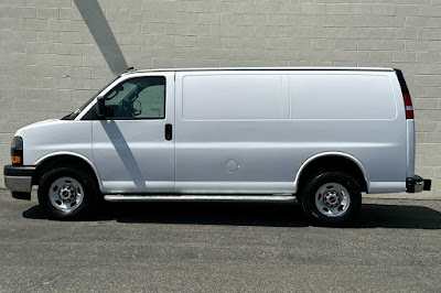 2022 GMC Savana 2500 Work Van