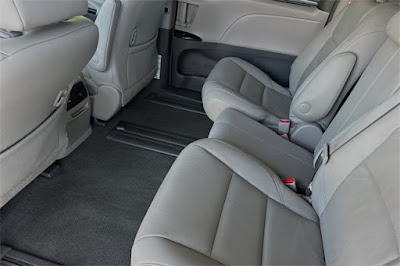 2016 Toyota Sienna XLE