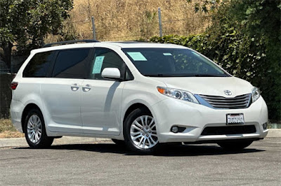 2016 Toyota Sienna XLE