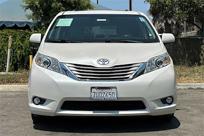 2016 Toyota Sienna XLE