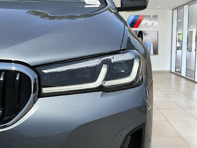 2021 BMW 5 Series 530i