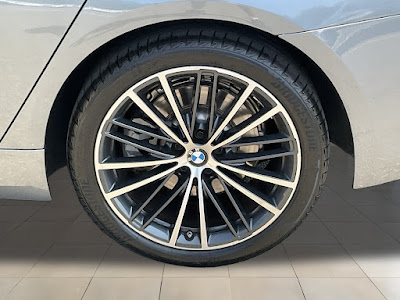 2021 BMW 5 Series 530i