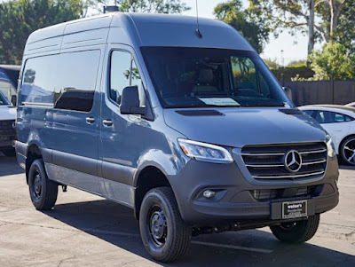 2024 Mercedes-Benz Sprinter Crew Van