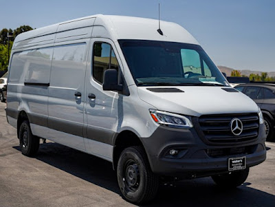 2024 Mercedes-Benz Sprinter Cargo Van