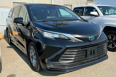 2021 Toyota Sienna LE