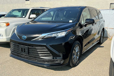 2021 Toyota Sienna LE