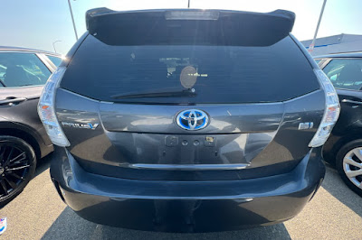 2014 Toyota Prius V Two